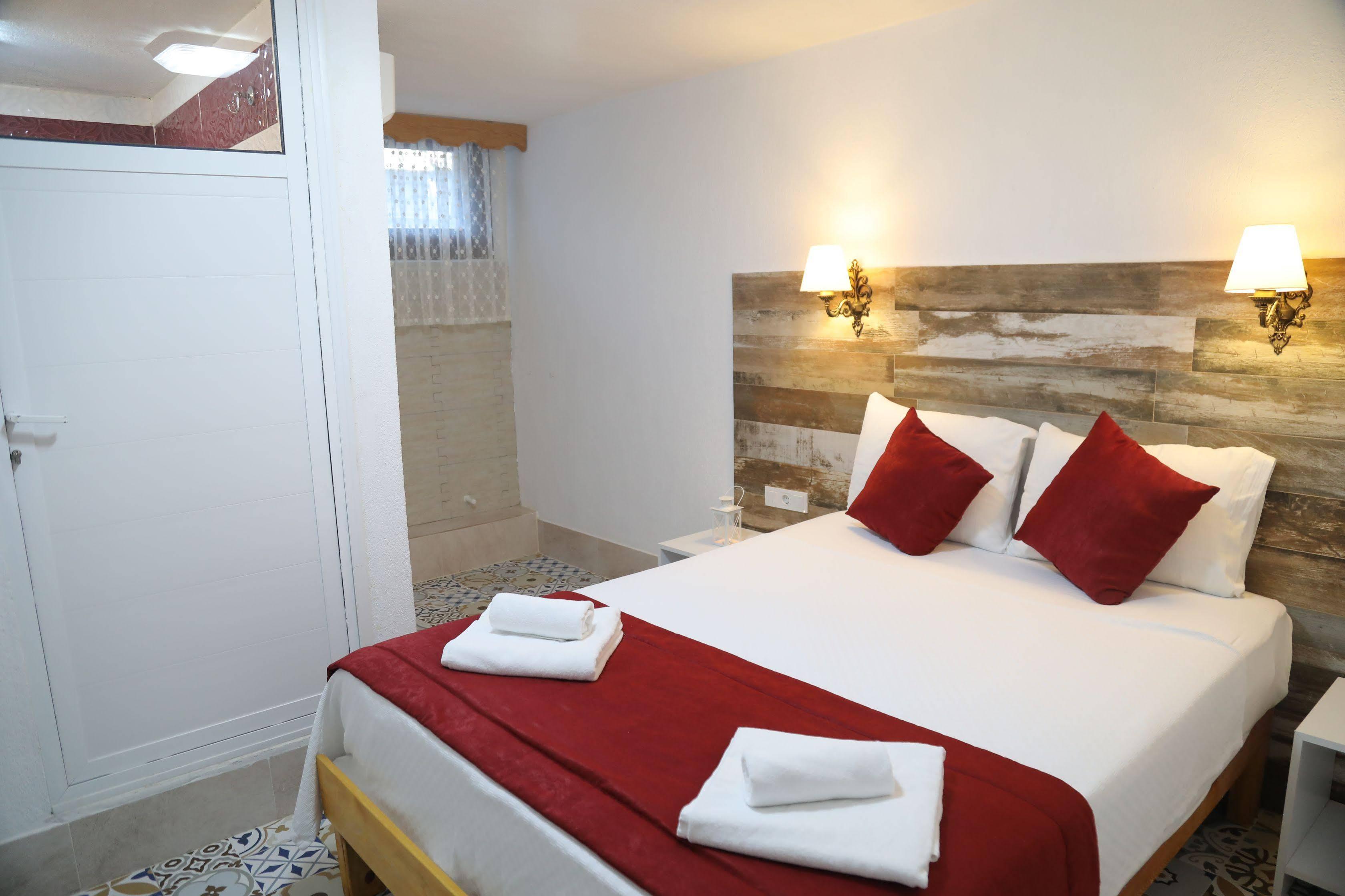 Aksu Hotel Алачати Экстерьер фото