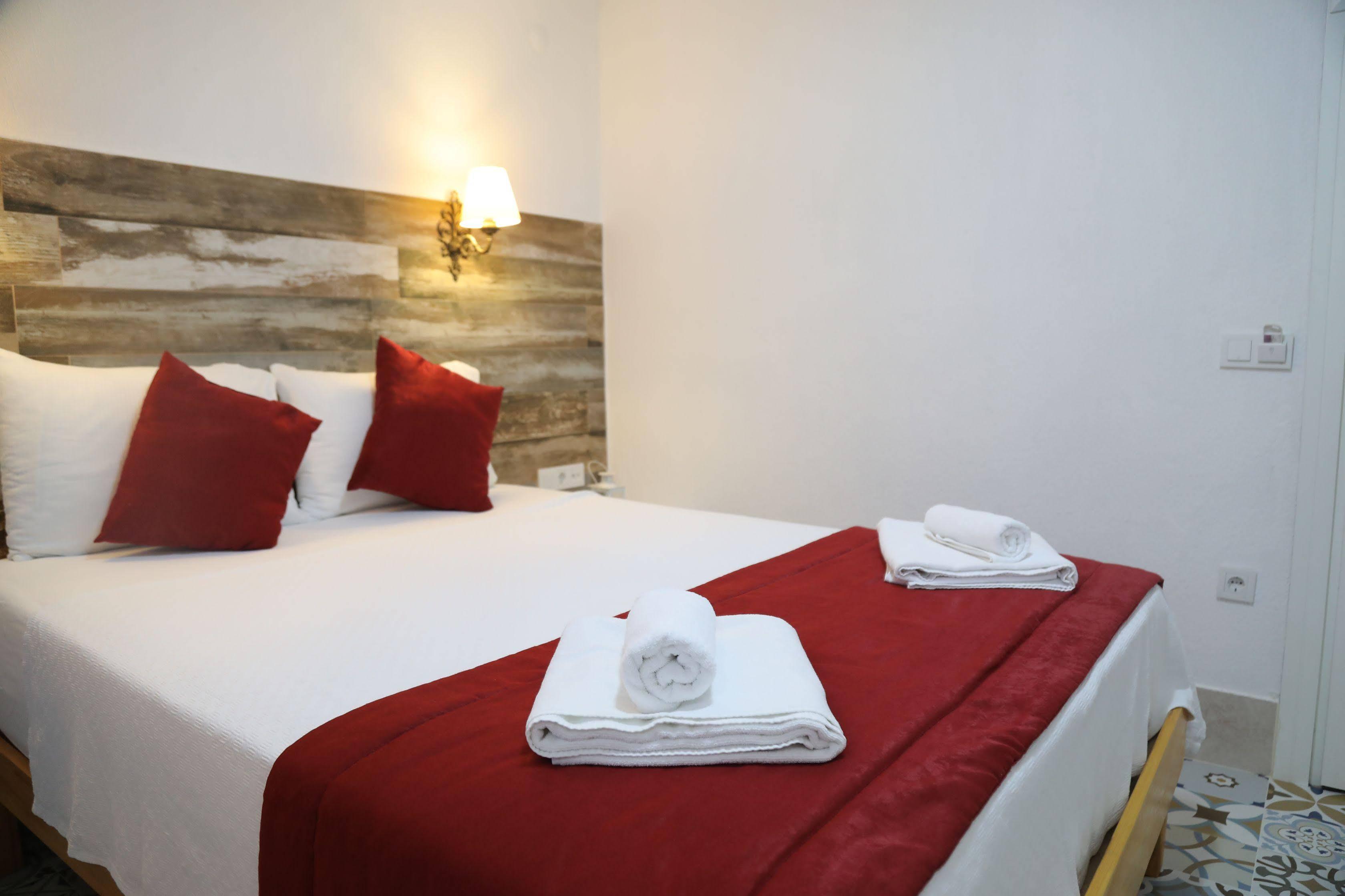 Aksu Hotel Алачати Экстерьер фото