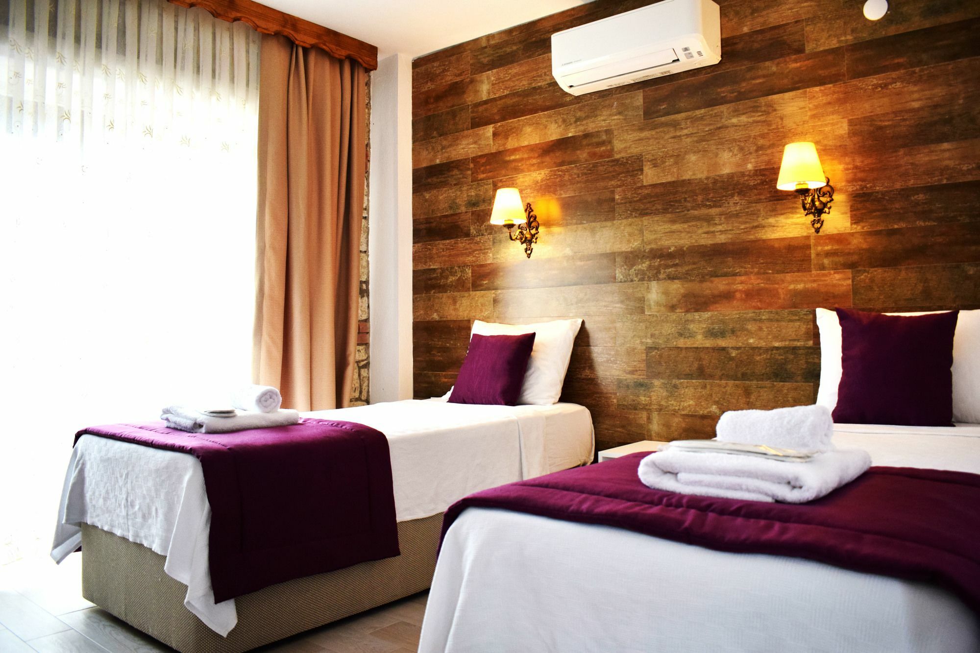 Aksu Hotel Алачати Экстерьер фото